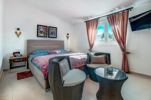 2 bedrooms, free WiFi, bed sheets - Comfort 2BDR Apartment with Terrace & Sea View (Bigova)