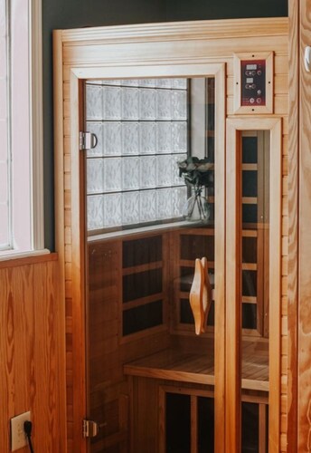 Your Small Town Getaway-Alex Lane Fairytale Stay