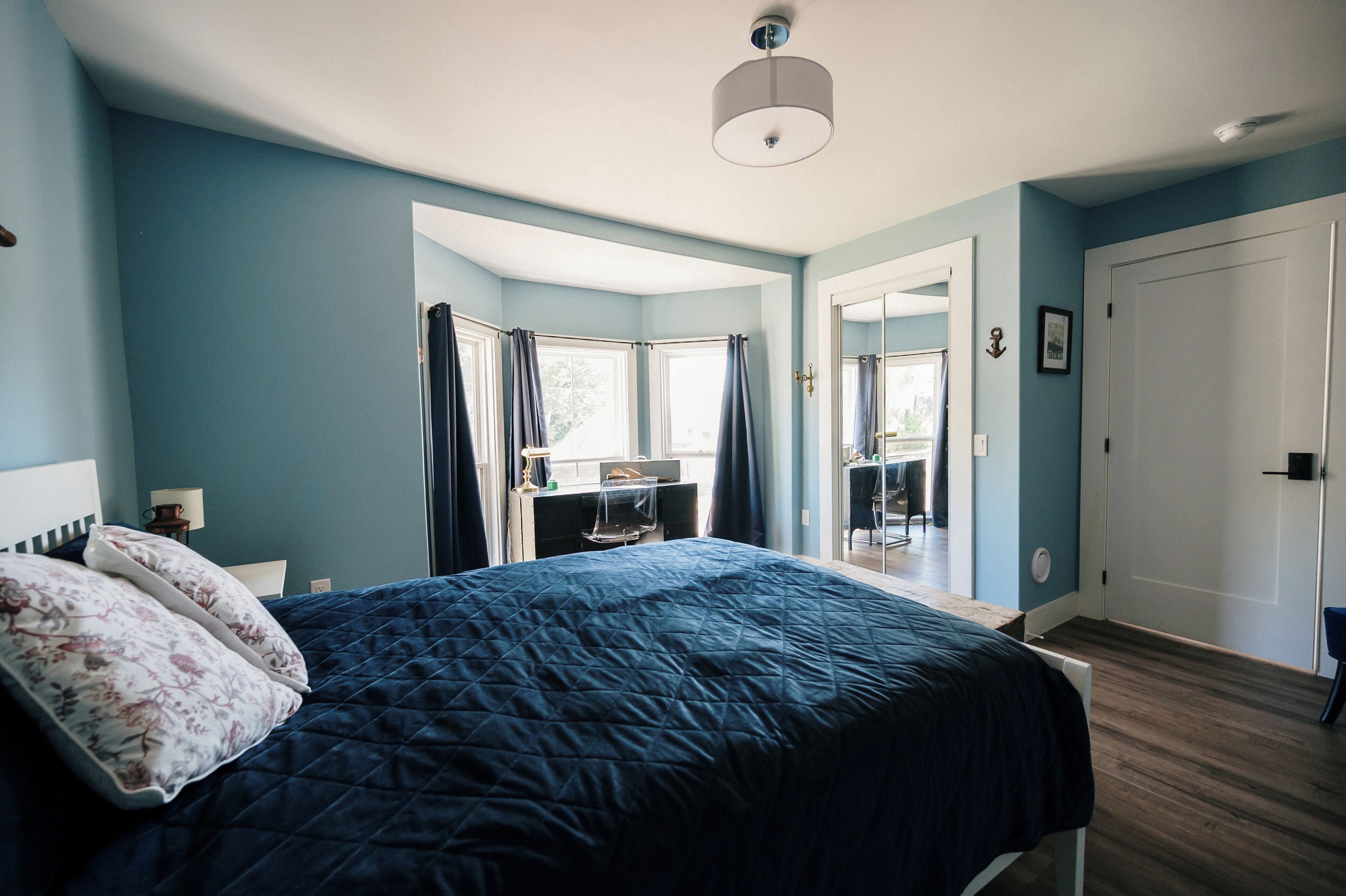 Blackout drapes, iron/ironing board, free WiFi