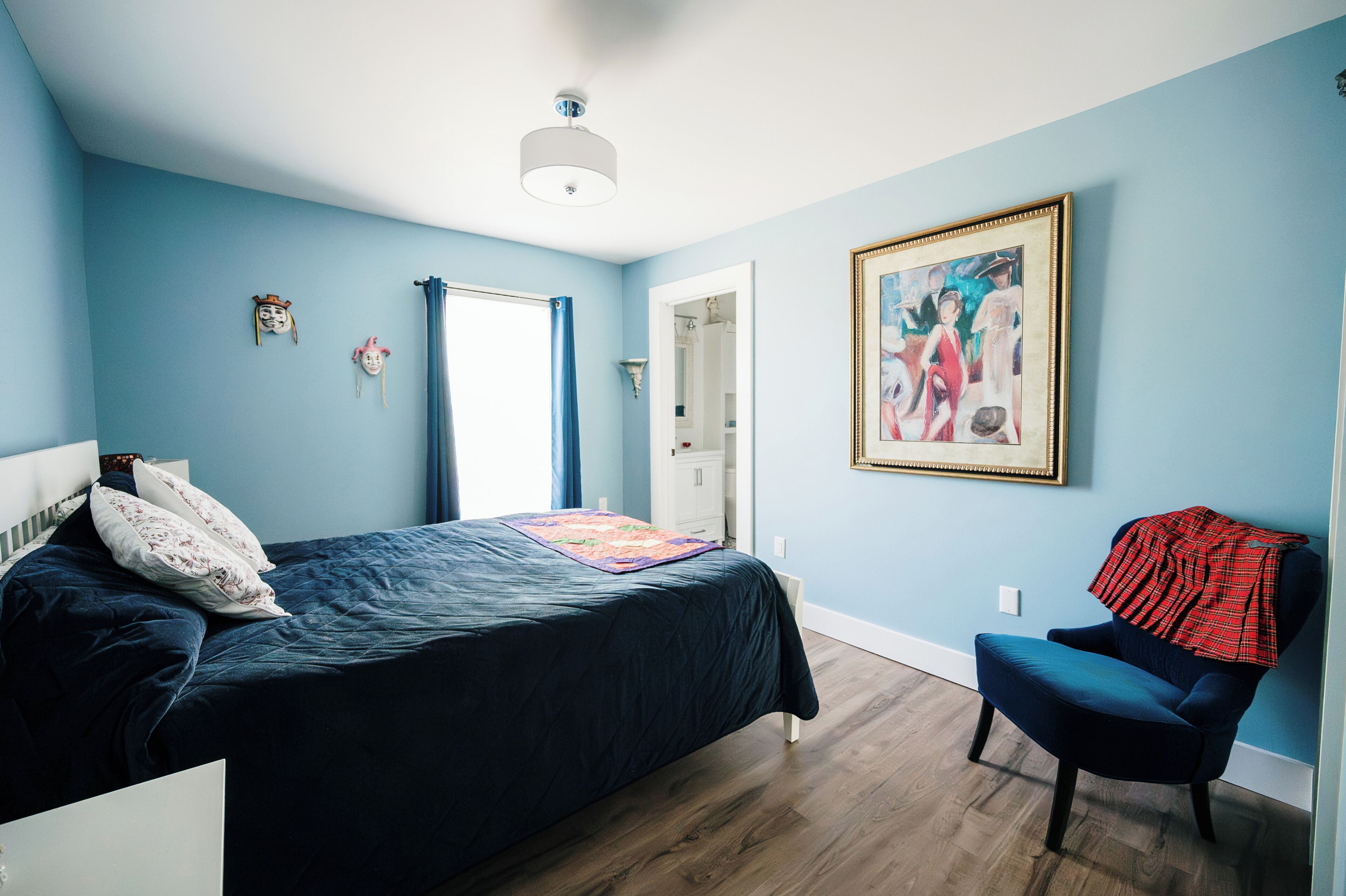 Habitación estándar | Cortinas blackout, tabla de planchar con plancha y wifi gratis 