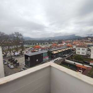 Property grounds - 3 bedroom apartment with the best view over Ponte de Lima. (Ponte de Lima)