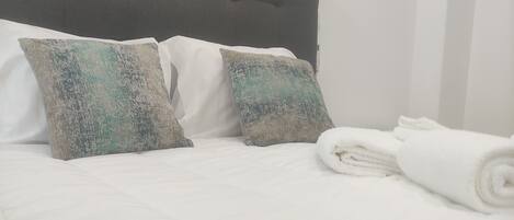 Iron/ironing board, WiFi, bed sheets