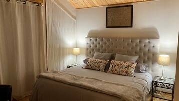 4 Schlafzimmer, BĂŒgeleisen/BĂŒgelbrett, Internetzugang, BettwĂ€sche