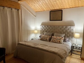 4 soveværelser, strygejern/strygebræt, internetforbindelse, sengetøj