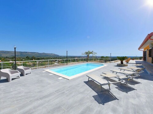 PANORAMA - Elegant villa in a panoramic position!