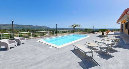 PANORAMA - Elegant villa in a panoramic position!