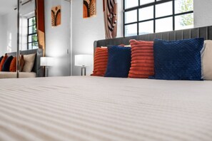 3 dormitorios, tabla de planchar con plancha, wifi gratis y ropa de cama