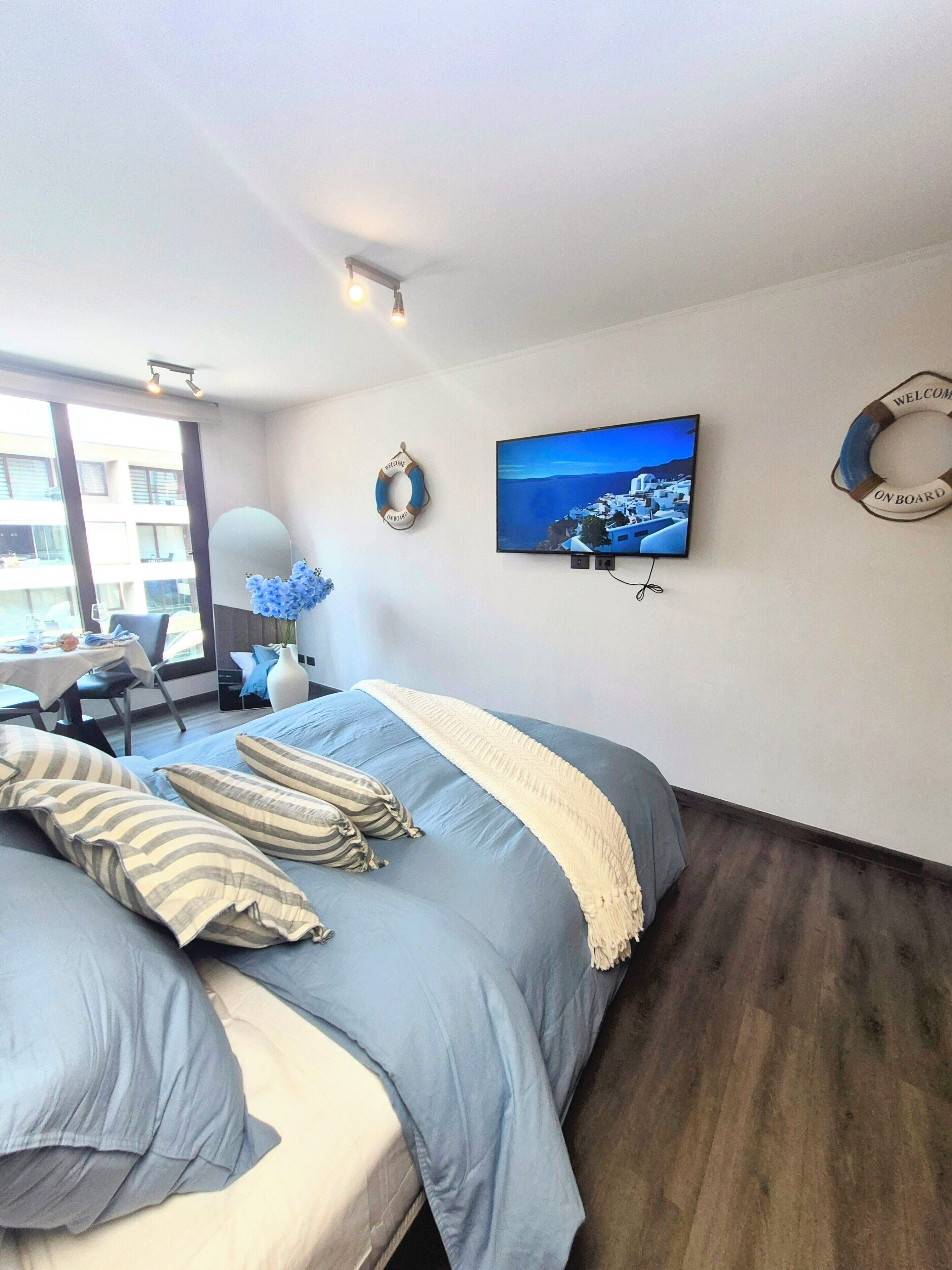 جناح إستديو فاخر | مكتب وواي فاي مجانًا