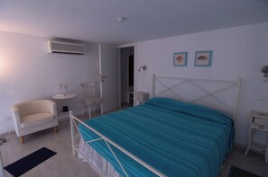 مكواة/لوح كي وواي فاي وملاءات أسرّة