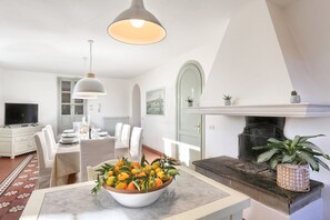 Dining - Villa Maona with Pool (Montecatini Terme)