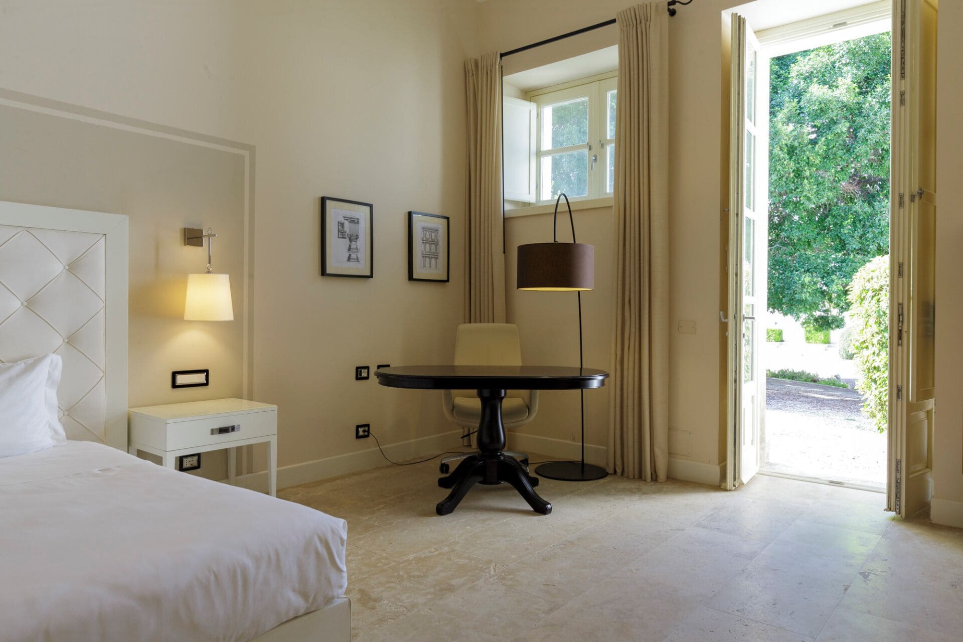 Deluxe-Doppel- oder -Zweibettzimmer