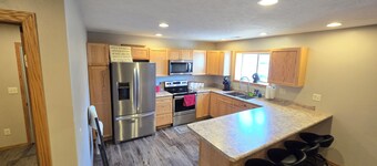 Spacious master 3-bedroom apartment in Kahoka, MO