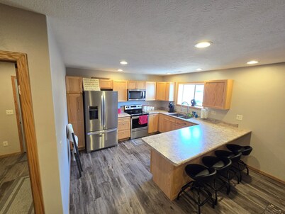 Spacious master 3-bedroom apartment in Kahoka, MO