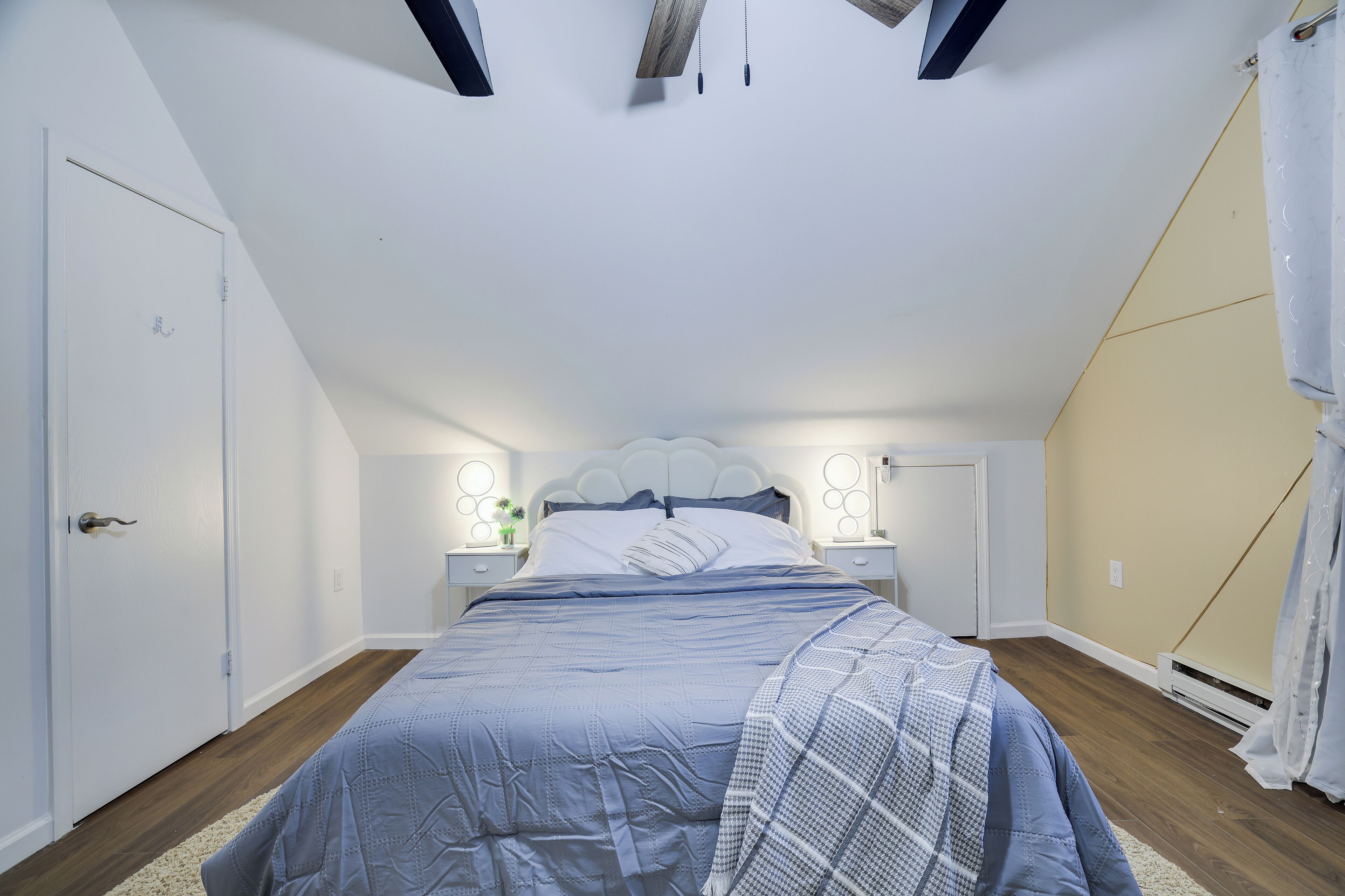 3 quartos, escrivaninha, Wi-Fi, roupa de cama