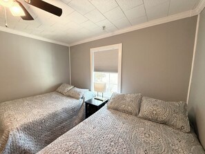2 bedrooms, desk, iron/ironing board, WiFi