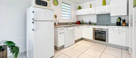 Køleskab, kogeplade