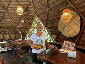 Dining - Close to Leticia and in the middle of the jungle, Palmayacu, the best Natural Concert (Leticia)