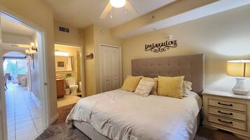 1 bedroom, travel crib, free WiFi
