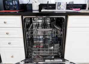 Fridge, microwave, dishwasher, coffee/tea maker - Sunny Isles ocean-view 1BR: balcony, pool + gym, steps to beach (Sunny Isles Beach)