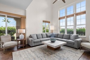 Living area - Family Friendly 3 Bedroom Condo, Includes Beach Gear,Pool,Tennis and PickleBall. (Waikoloa Village)