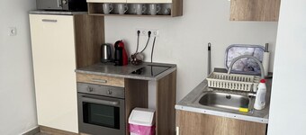 Charming 2-bedroom house with AC in Debrecen