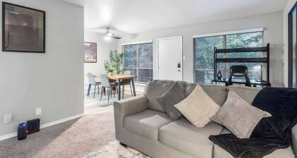 FIFA | 3 Min Walk to AT&T | 1BR | Free Parking!