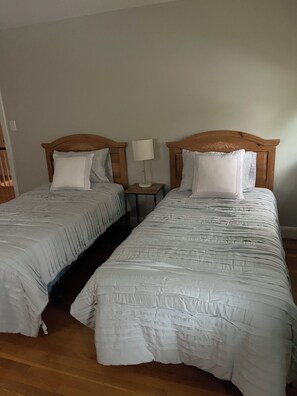 4 chambres, fer et planche Ă repasser, Wi-Fi, literie fournie