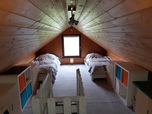 2 slaapkamers, een strijkplank/strijkijzer