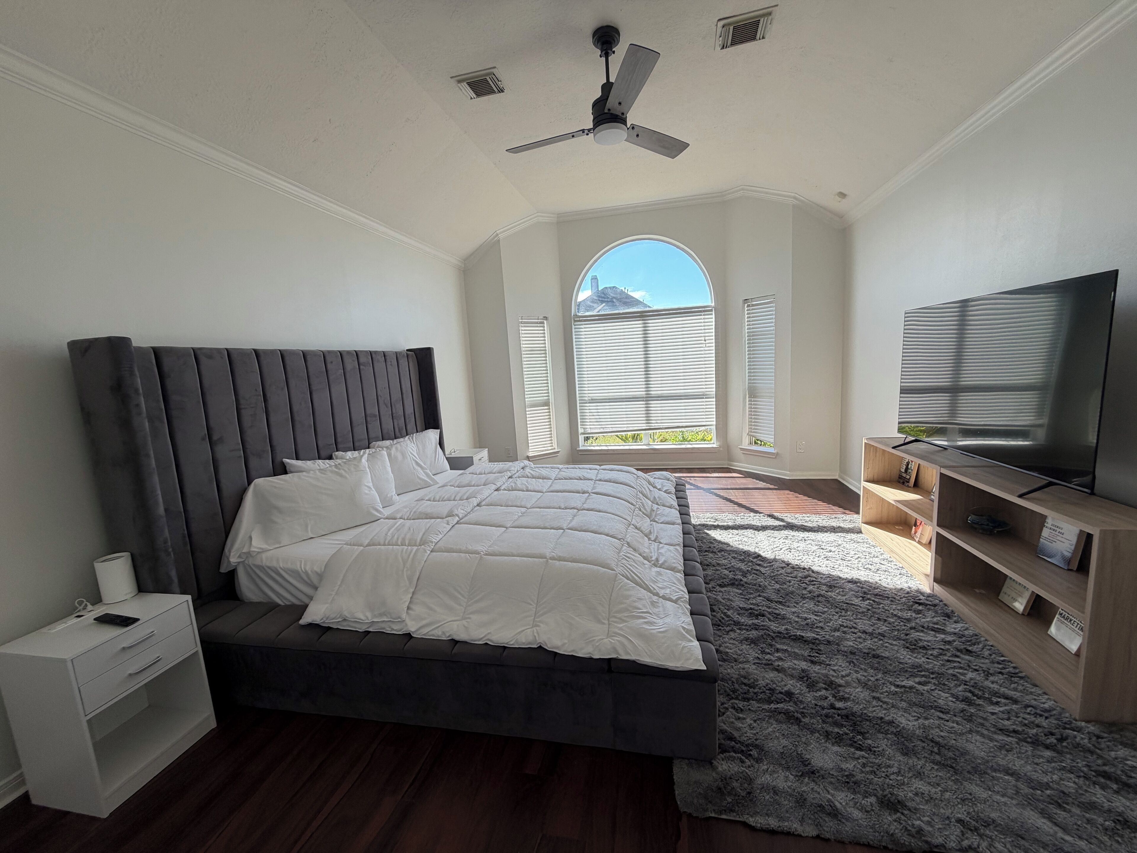 4 間睡房、熨斗/熨衫板、Wi-Fi、床單