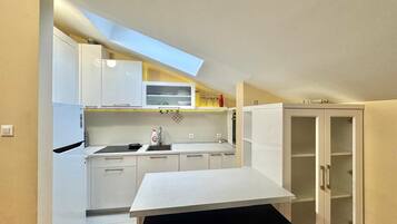 Luksushuoneisto, kaupunkinäköala | Yksityinen keittiö