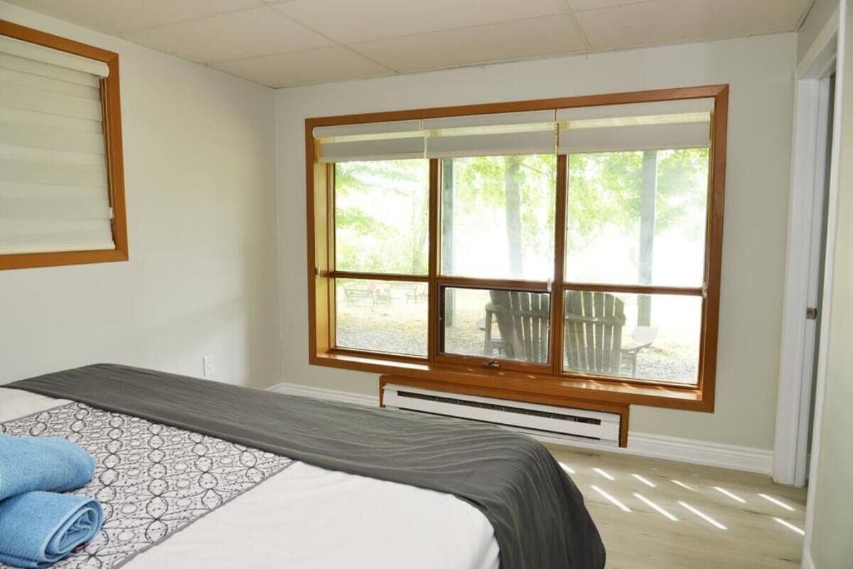 6 bedrooms, free WiFi, bed sheets