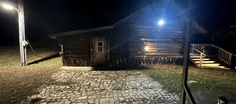 Cozy Cabin for Two by the Lake for a Peaceful Escape in Opelika, Alabama