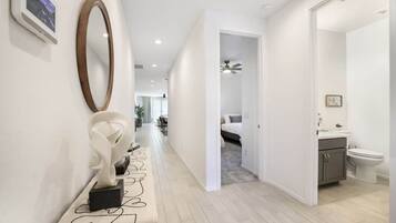 4 bedrooms, iron/ironing board, free WiFi, bed sheets