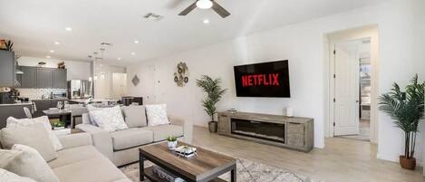 Smart-tv och en stereo