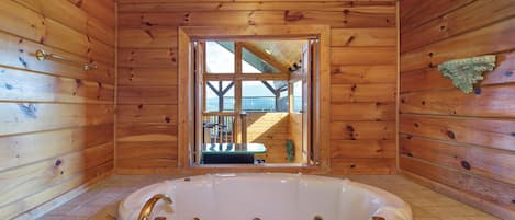 Cabin, Multiple Beds, Pets Not Allowed, Mountain View (Beverly's Bearadise (2)) | Interior