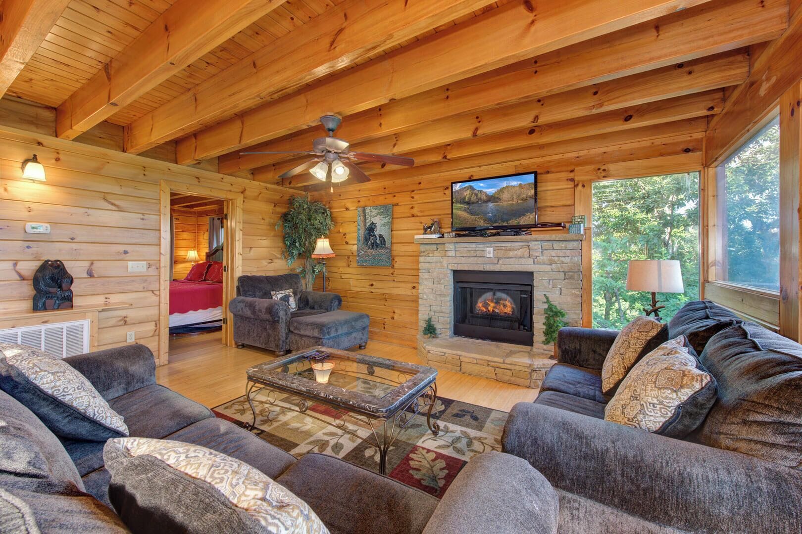 小屋, 多張床, 不可攜帶寵物, 山景 (Beverly's Bearadise (2)) | 起居區