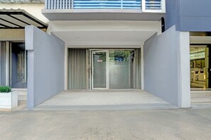 Entrée de l’hébergement