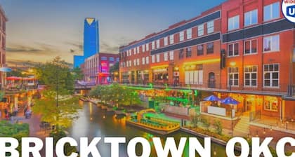 Modern Loft Apartment - Sleeps 4