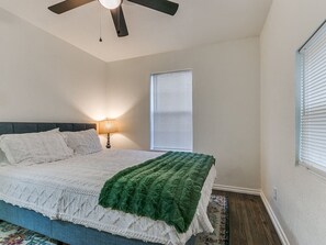 2 Schlafzimmer, Bügeleisen/Bügelbrett, Reisekinderbett, WLAN
