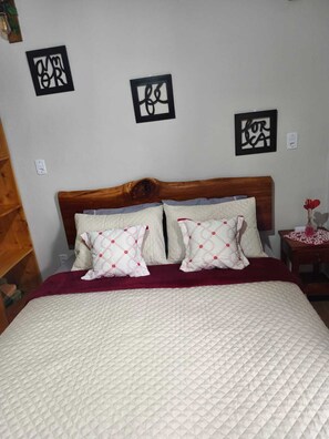 1 bedroom, iron/ironing board, WiFi, bed sheets