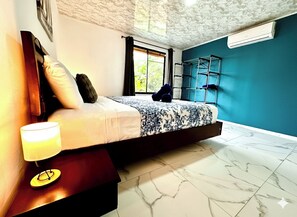 6 Schlafzimmer, Schreibtisch, kostenloses WLAN, Bettwäsche