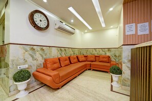 Reception - Hotel Rosewood Near Delhi Airport (New Delhi)