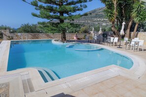 Outdoor pool - Lithos By The Sea (East Mani)