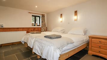 2 bedrooms, individually decorated, individually furnished, free WiFi