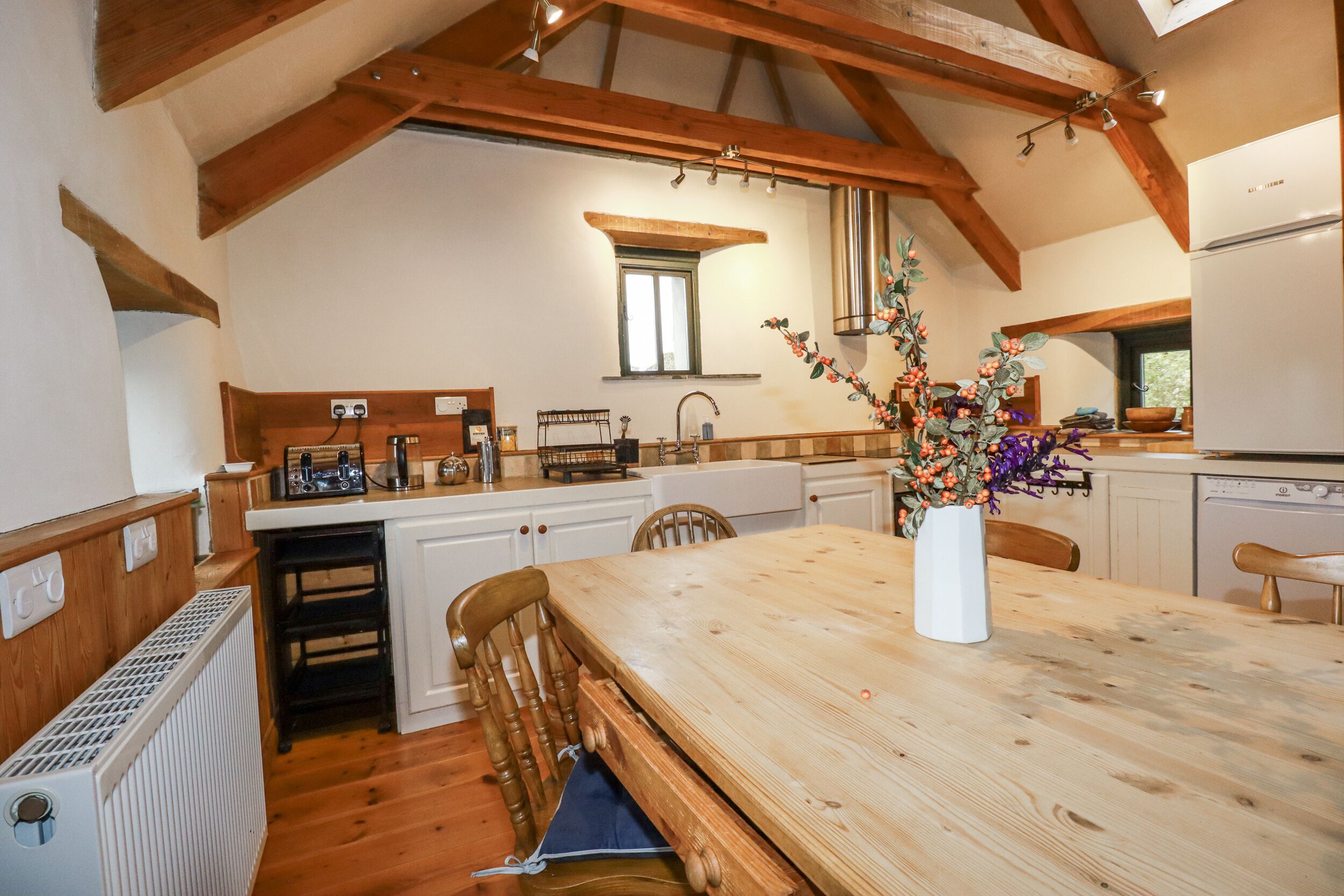 Máy rửa bát, dụng cụ nấu nướng/bát dĩa/dao nĩa 