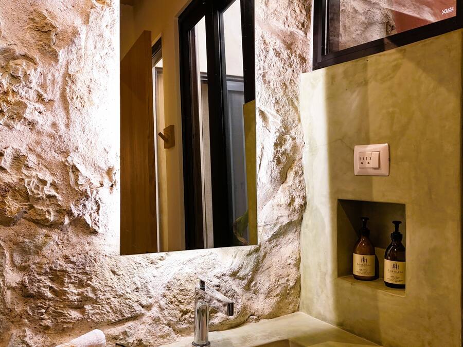 Double Room | Bathroom
