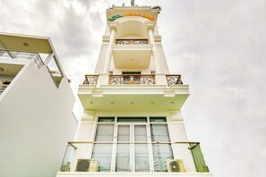 Front of property - OYO 235 Ngoc Dung Hotel (Ho Chi Minh City)