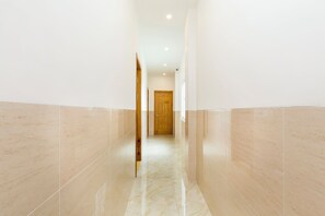 Lobby - OYO 235 Ngoc Dung Hotel (Ho Chi Minh City)