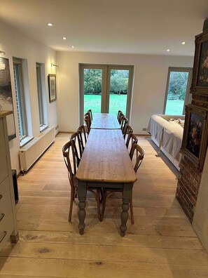 تناول الطعام