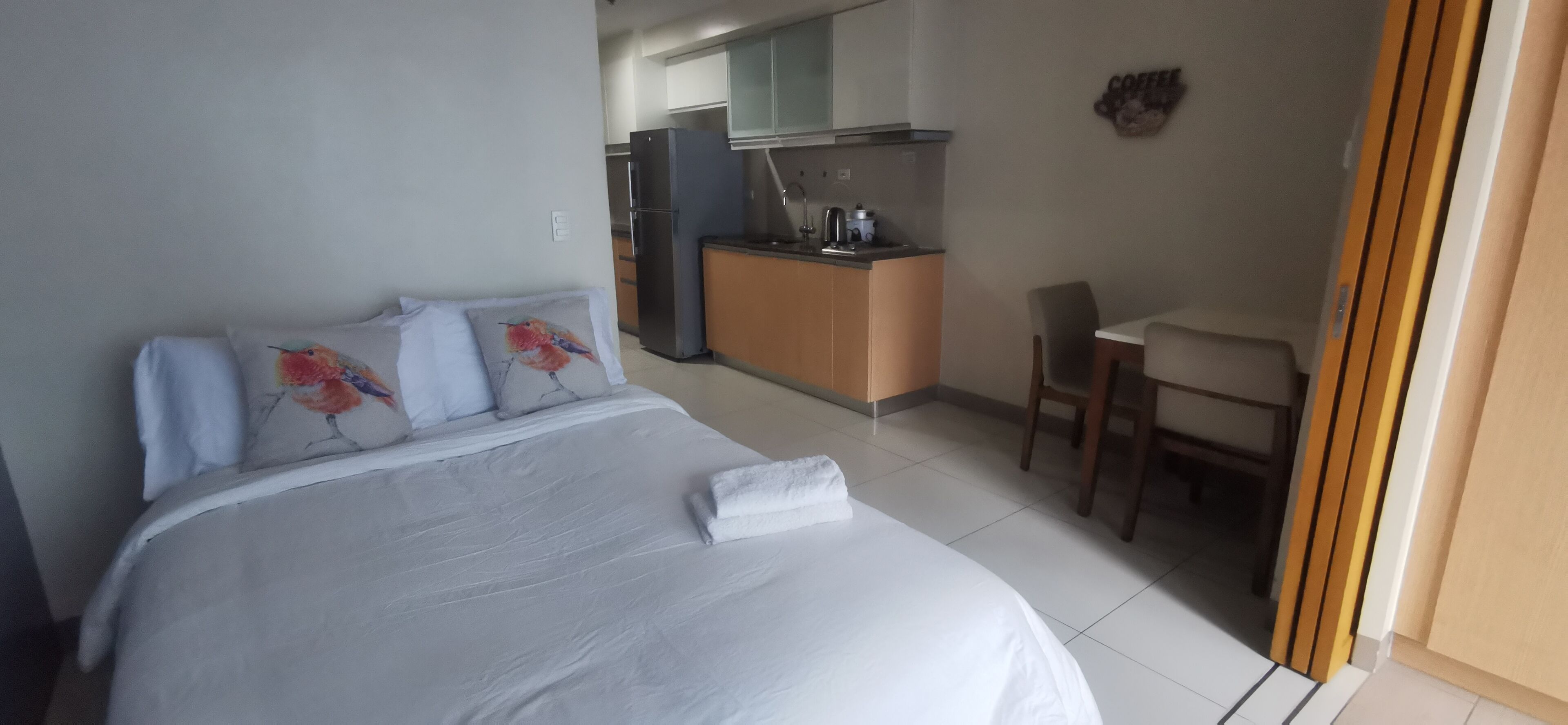 1 多间卧室、上网接入